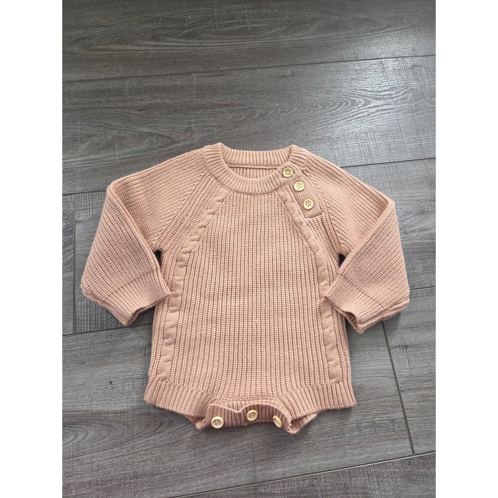 Boutique baby knit romper‎ 0-3 mos
